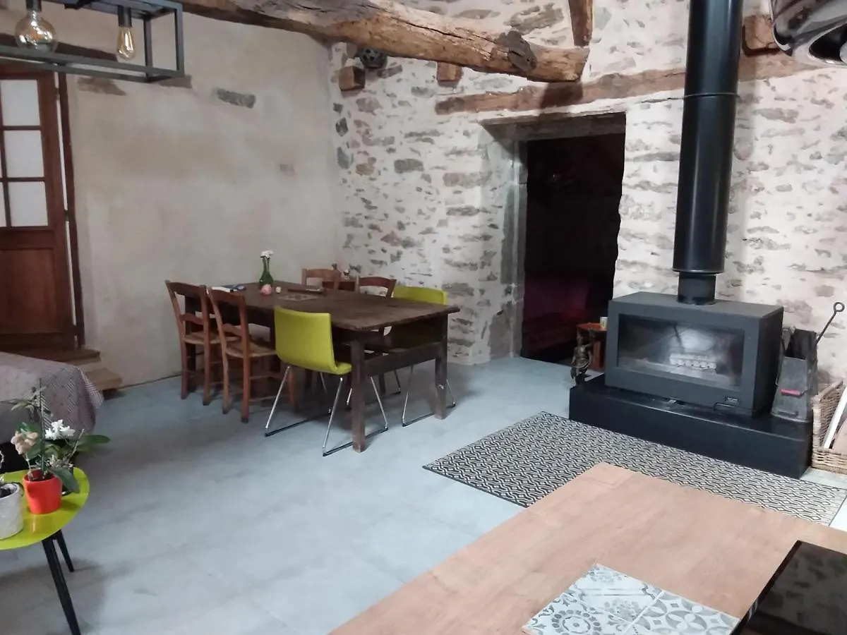 Chambre D'Hotes En Segala La Salvetat-Peyrales Bed & Breakfast
